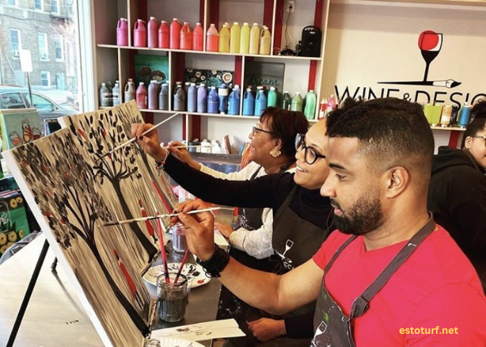 Wine, Dine, and Design: How Paint and Sip Nights Redefine Socialising